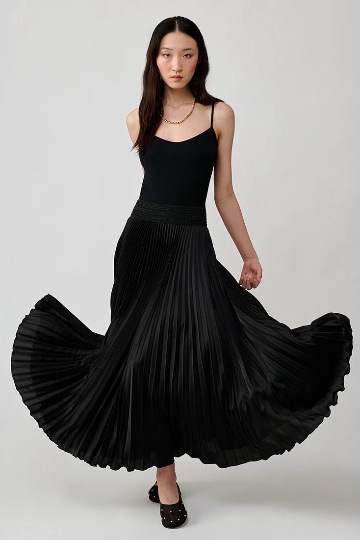 CLASSIC SATIN MIDI SKIRT IN BLACK