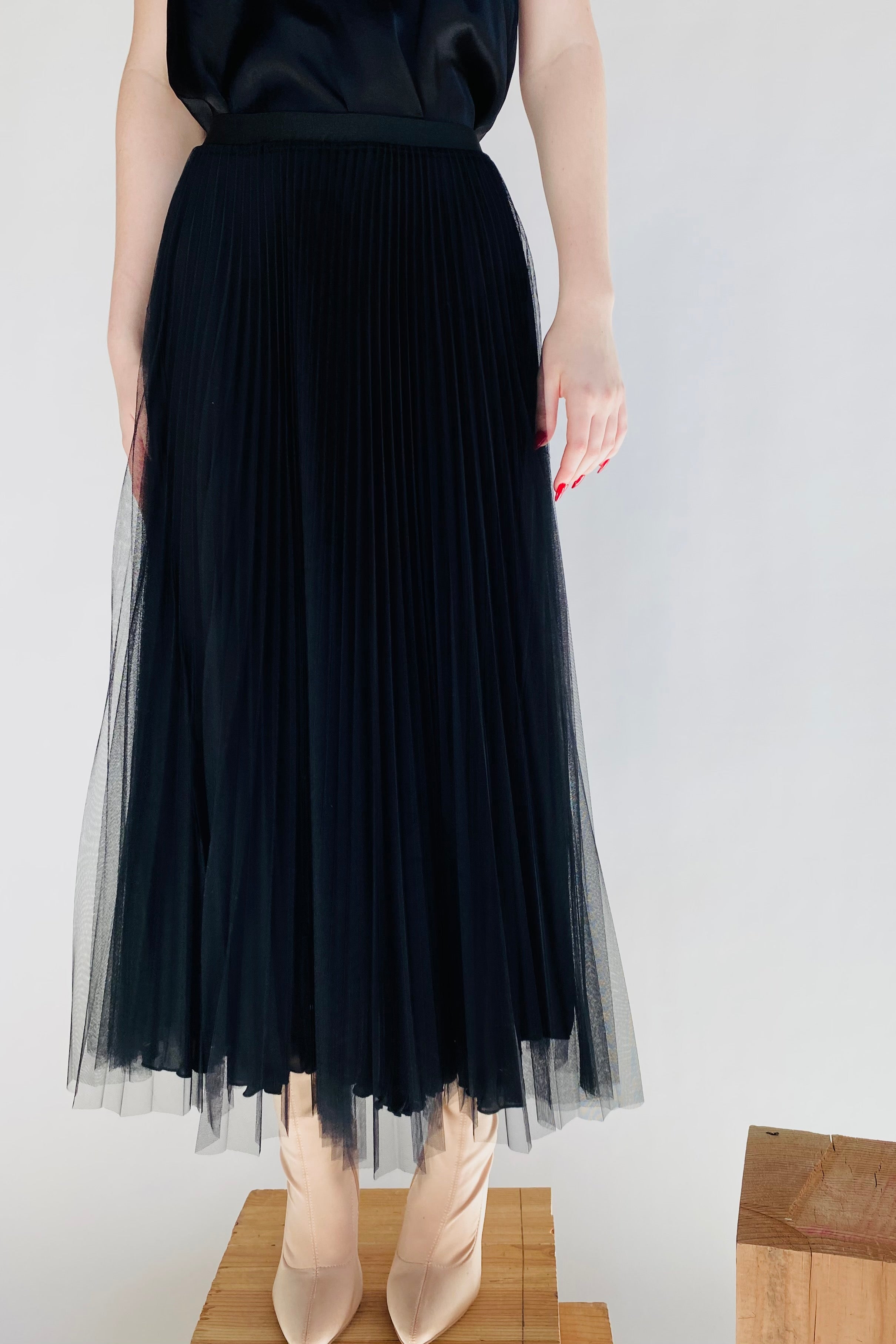 TULLE TUX SKIRT